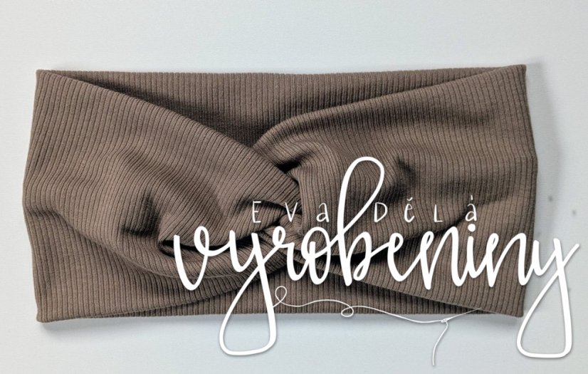 Čelenka - Obvod hlavy (v cm): univerzální