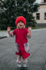 [Ušij mi] Šaty s kapsami